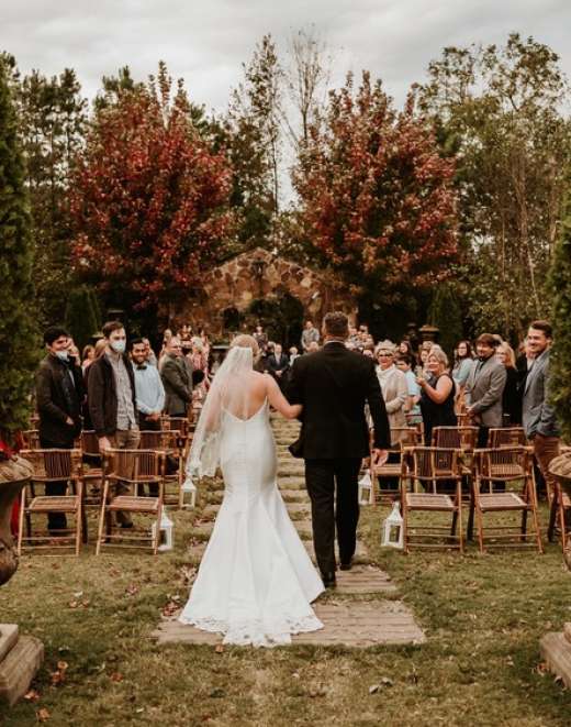 Fayetteville-Arkansas-wedding-day-photography-at-Stone-Chapel-at-Matt-Lane-Farm-planned-by-Jessica-Kersey-and-JLK-weddings..jpg